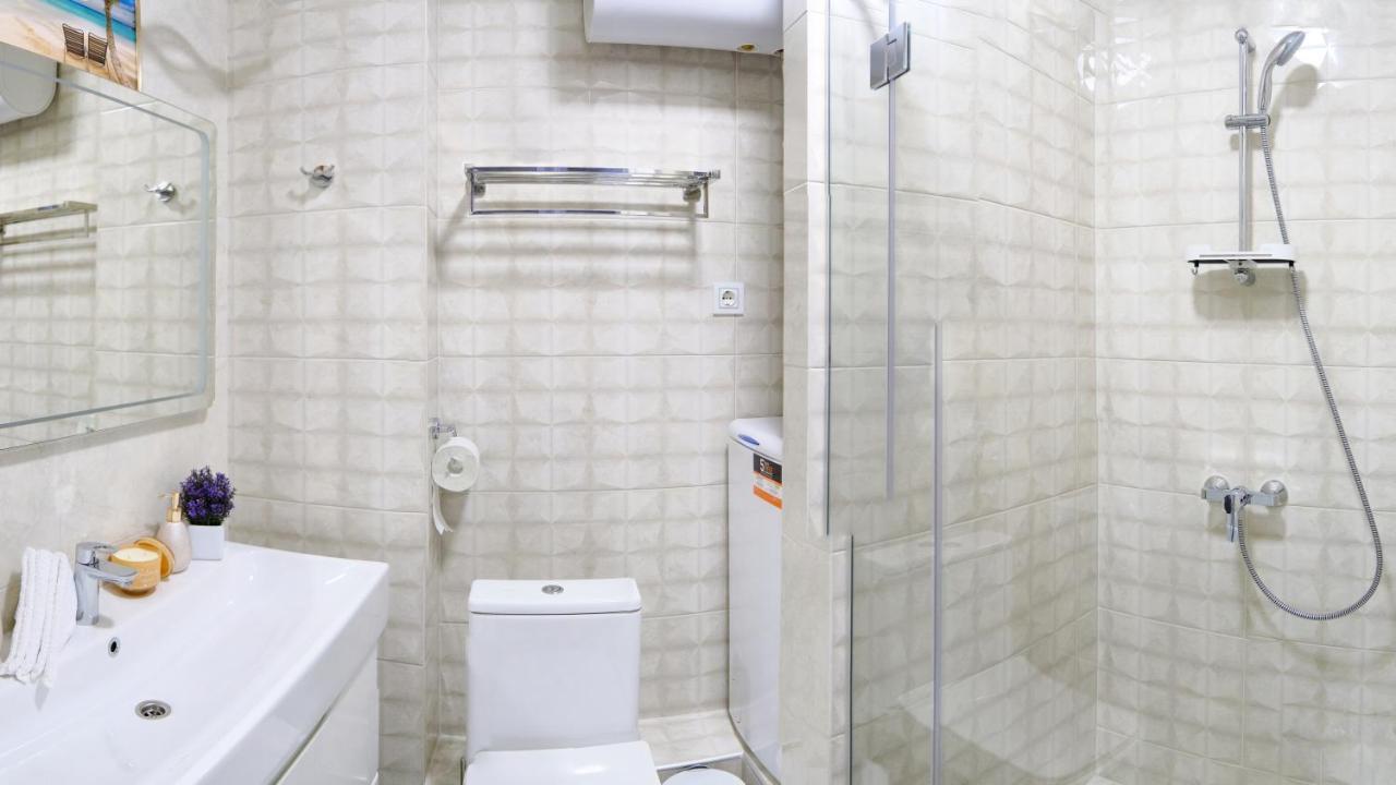 Luxury Apartments Sea View Julymia Odessa Buitenkant foto