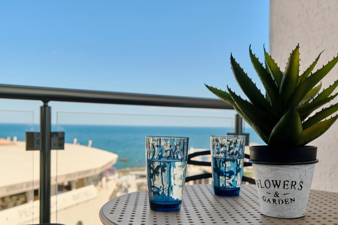 Luxury Apartments Sea View Julymia Odessa Buitenkant foto