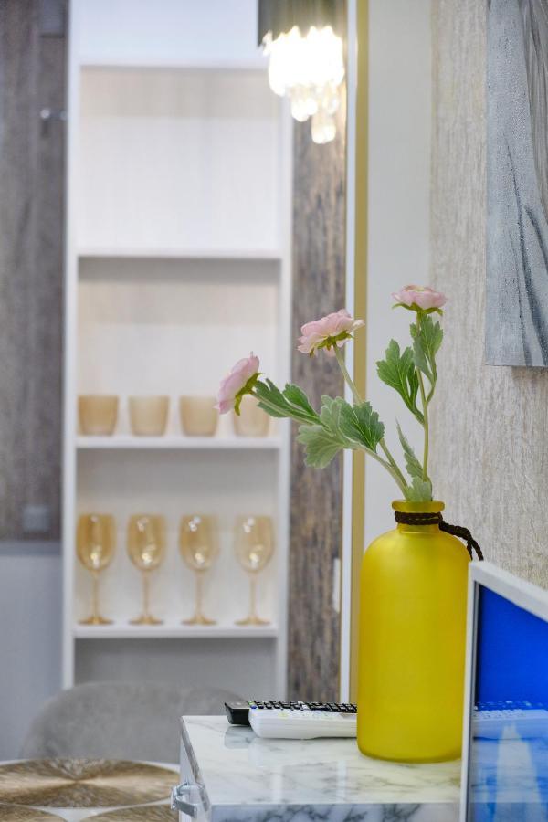 Luxury Apartments Sea View Julymia Odessa Buitenkant foto